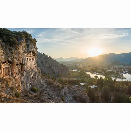 Villa Capital